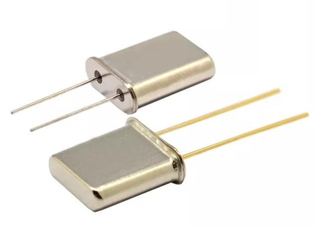 HC-49U Dip Crystal Resonator 2 Pin Frequency 1.843MHz-150MHz 30ppm 7pF 13*11*4.6mm